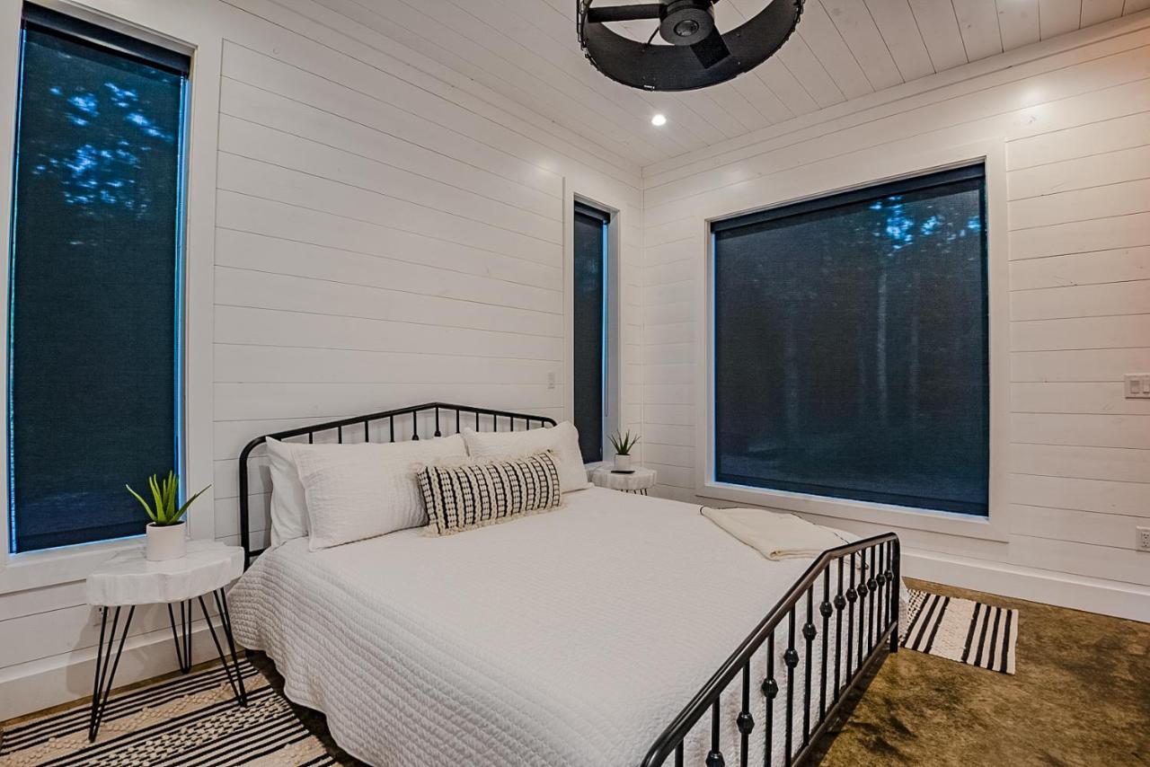 "The Barndo" 4Br Luxury Cabin, Hot Tub, Fire Pit, Bunks, Arcades, Playhouse! Broken Bow Extérieur photo