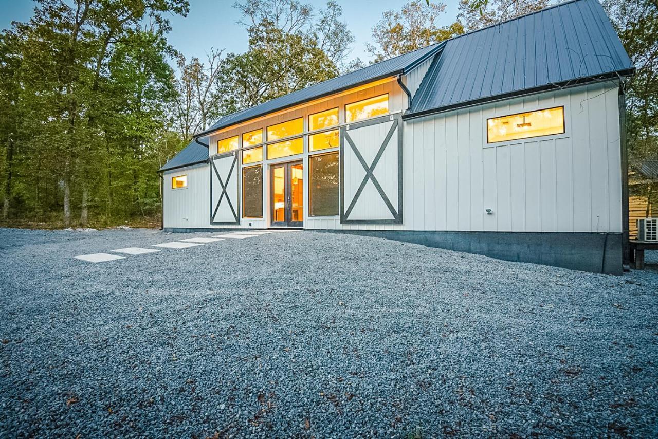 "The Barndo" 4Br Luxury Cabin, Hot Tub, Fire Pit, Bunks, Arcades, Playhouse! Broken Bow Extérieur photo