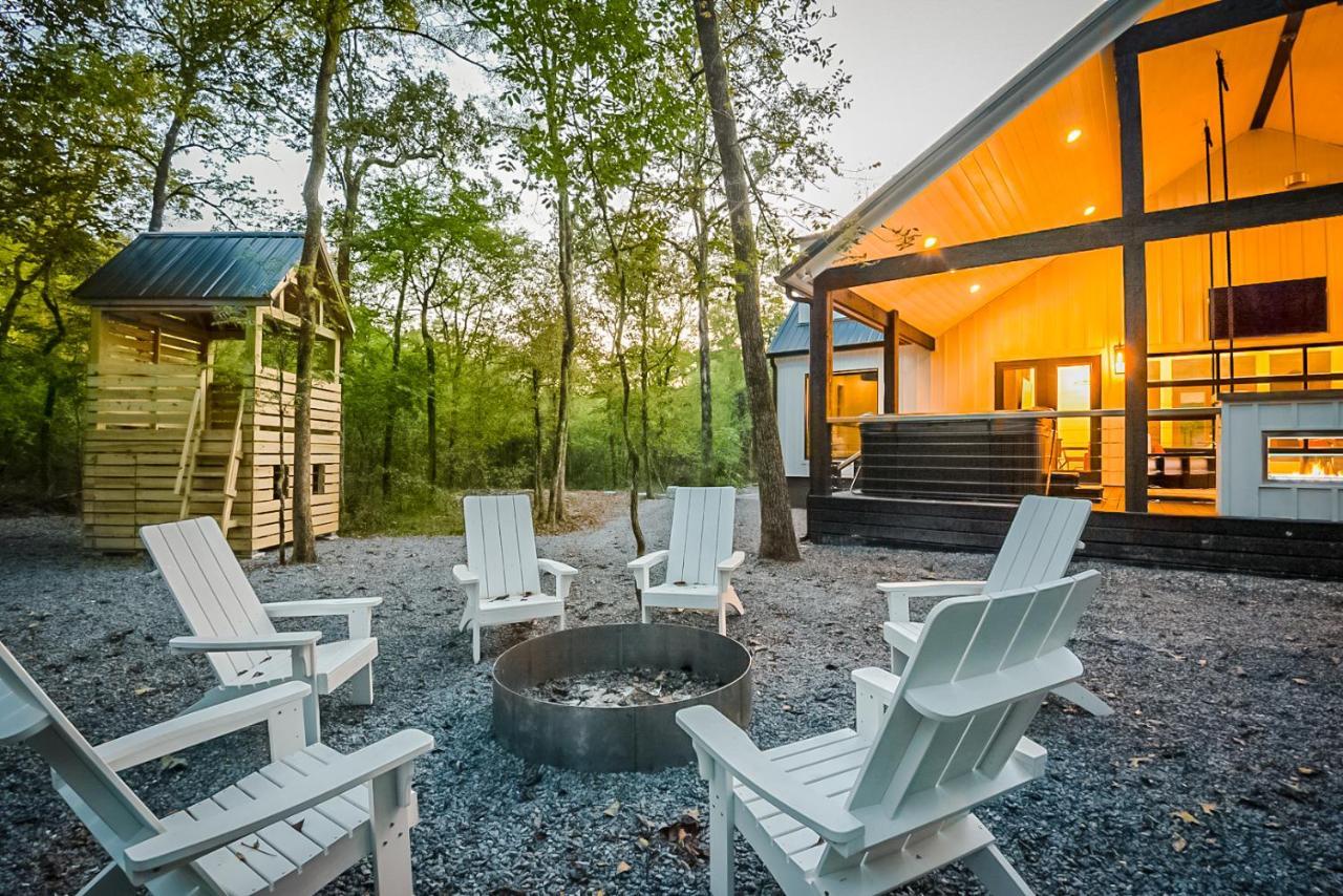 "The Barndo" 4Br Luxury Cabin, Hot Tub, Fire Pit, Bunks, Arcades, Playhouse! Broken Bow Extérieur photo