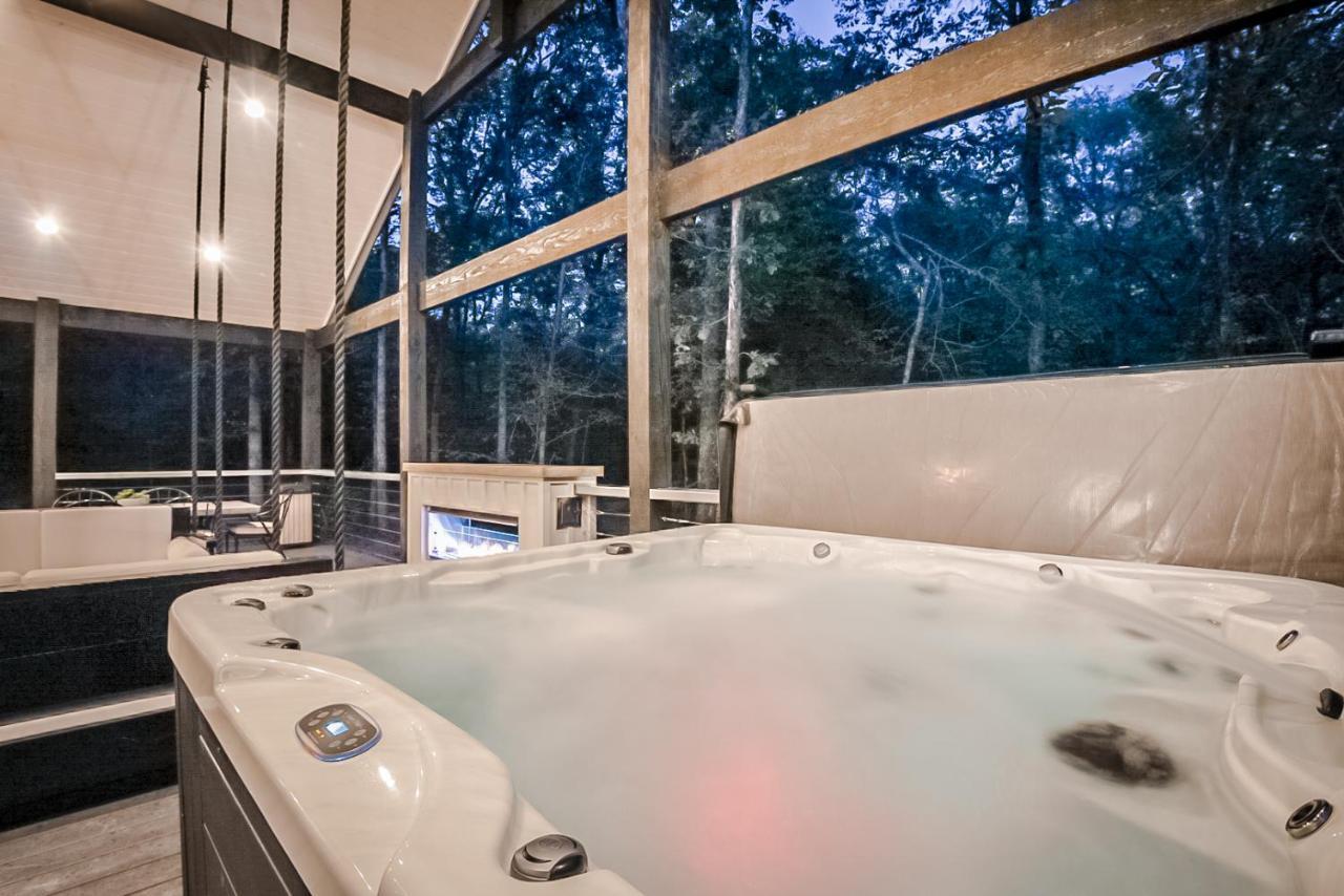 "The Barndo" 4Br Luxury Cabin, Hot Tub, Fire Pit, Bunks, Arcades, Playhouse! Broken Bow Extérieur photo